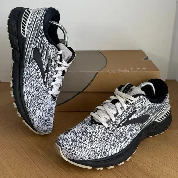 Brooks Adrenaline 19 Black/White Women Running Sneakers - SZ 9 - Picture 1 of 13
